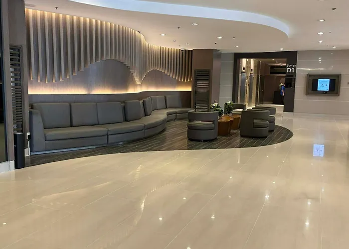 Apartahotel Stunning Sunset & Fireworks View - Shore Residences - Near - Moa Balcony - Pool - Netflix Manila
