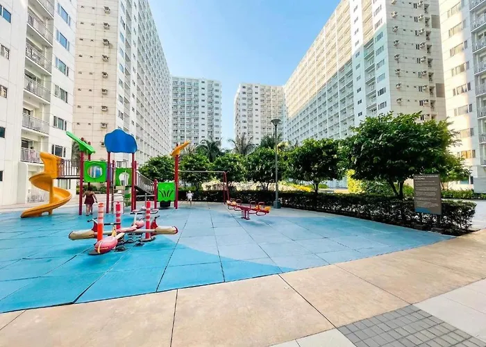 Stunning Sunset & Fireworks View - Shore Residences - Near - Moa Balcony - Pool - Netflix 4*